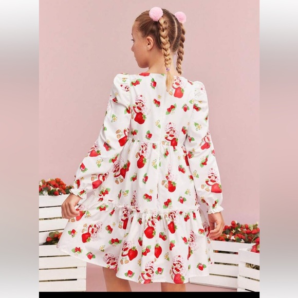 Girls Strawberry Shortcake dress 🍓 - Picture 4 of 9